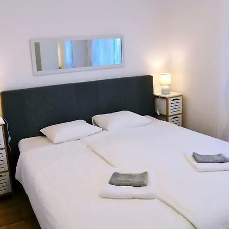 Apartament Valis