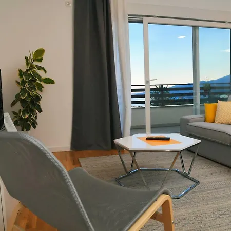 Valis Apartment