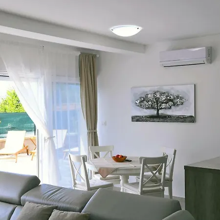 Apartment Valis *